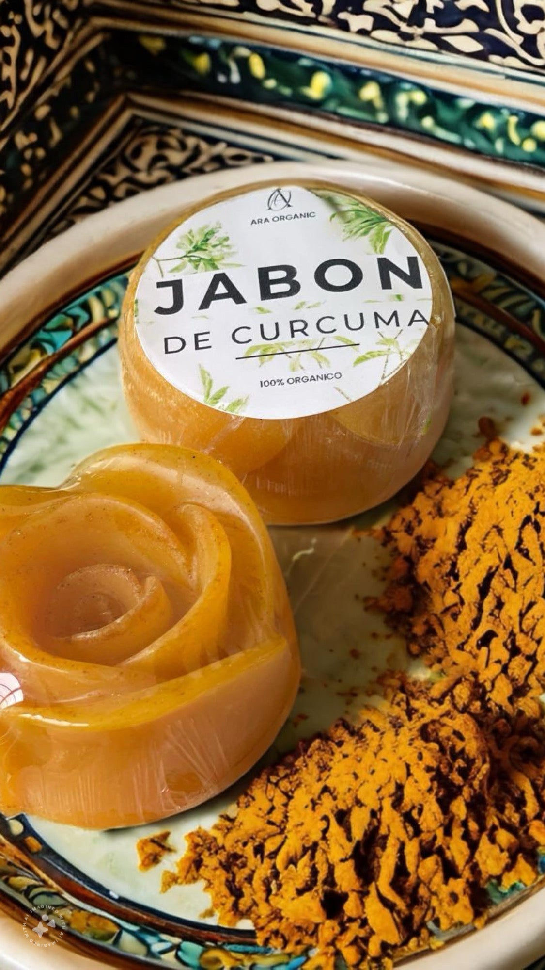 Cúrcuma Radiante: Jabón Clarificante Natural